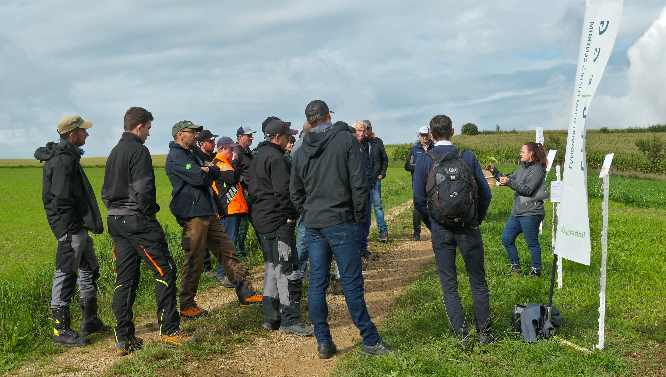 FB 260326 Herbsttag RZ