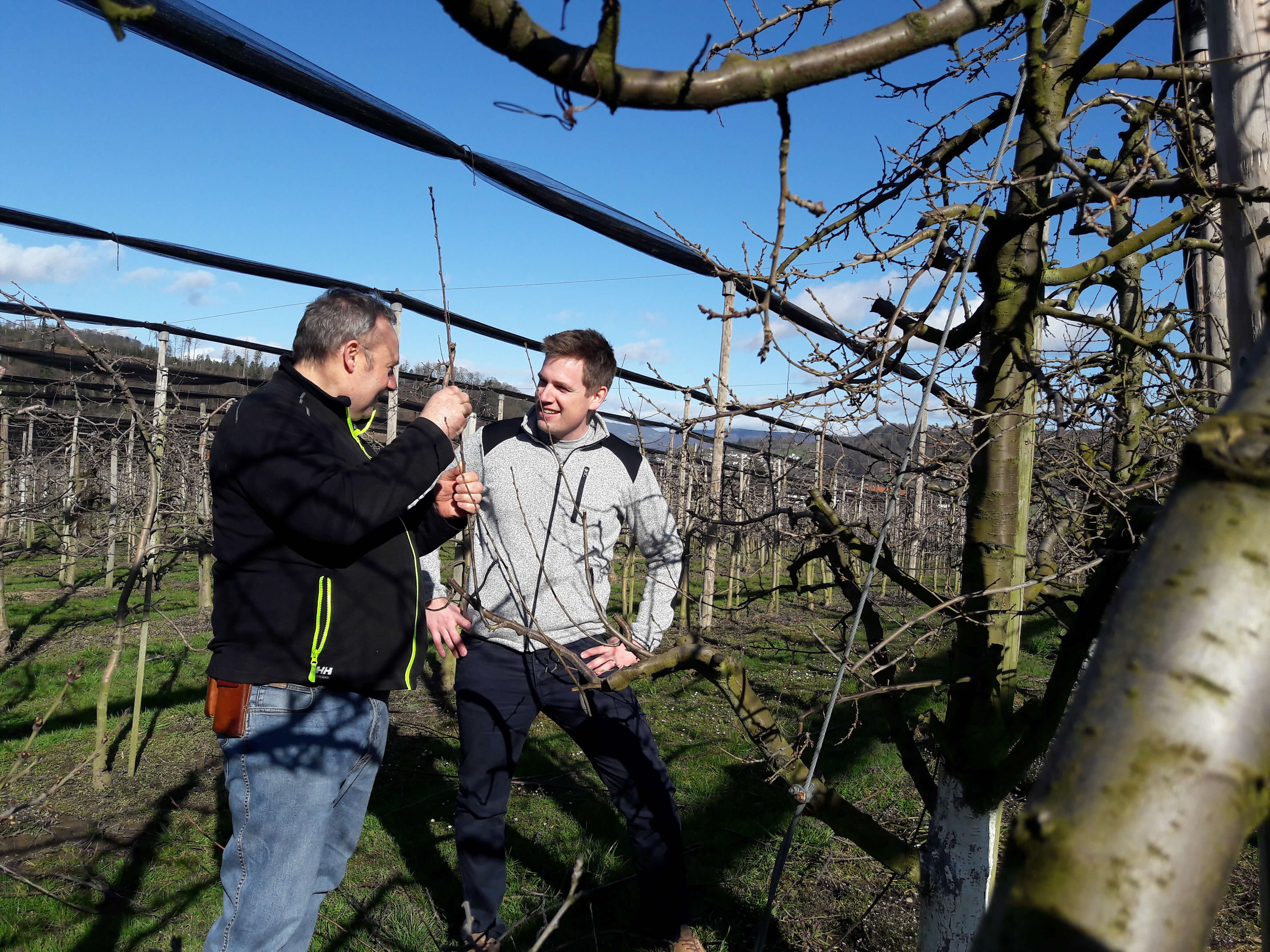 Generationenwechsel auf dem Landwirtschaftsbetrieb